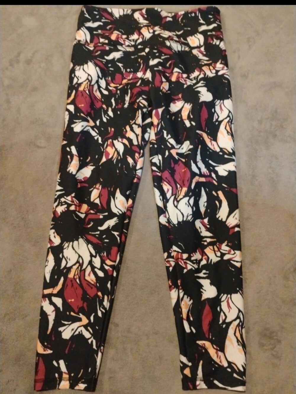 Balance Collection Floral Graphic Knee Length Leggings - XXL